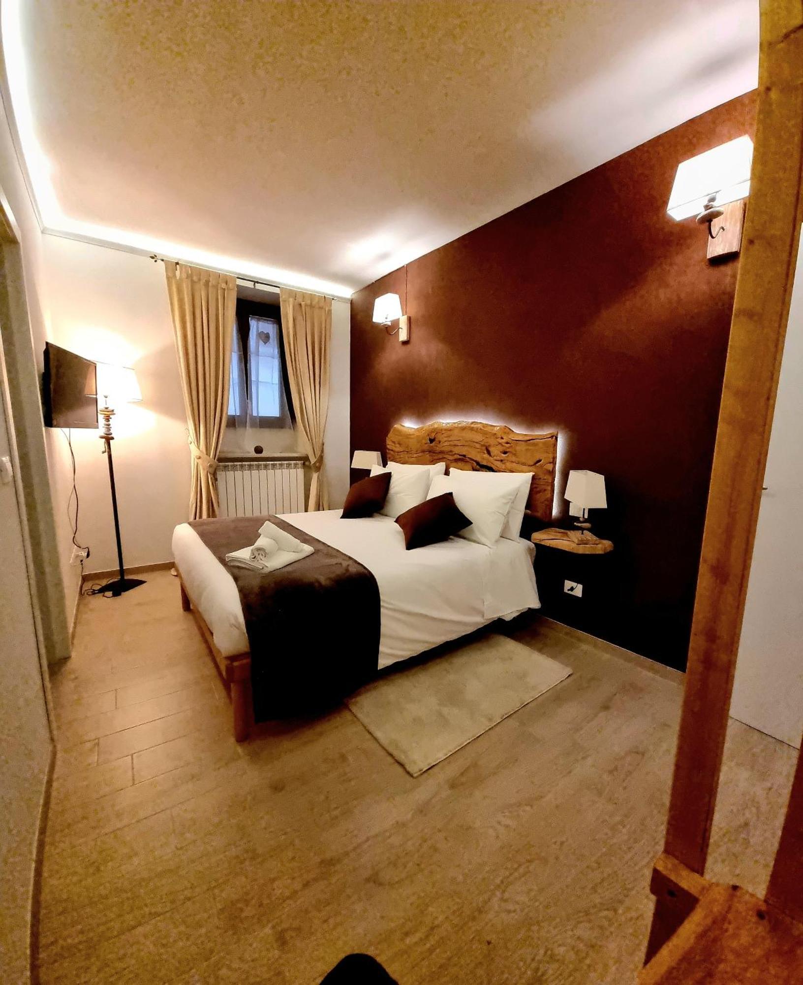 Dimora Grotta Masciarelli Hotel L'Aquila Eksteriør billede